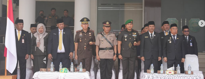 PELANTIKAN DAN PENGAMBILAN SUMPAH/JANJI KEPALA DESA DAN KEPALA DESA PENGGANTI ANTAR WAKTU (PAW)